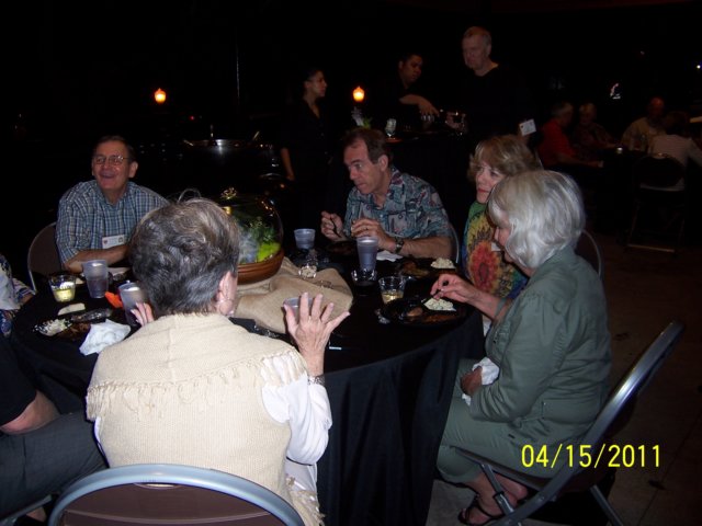 morefriendssocializingatthewinterparkmarketplace.jpg